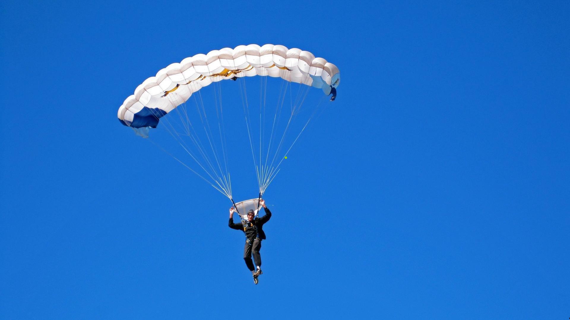 弗兰克专访，梅西的魔法与罗德里的未来蓝图